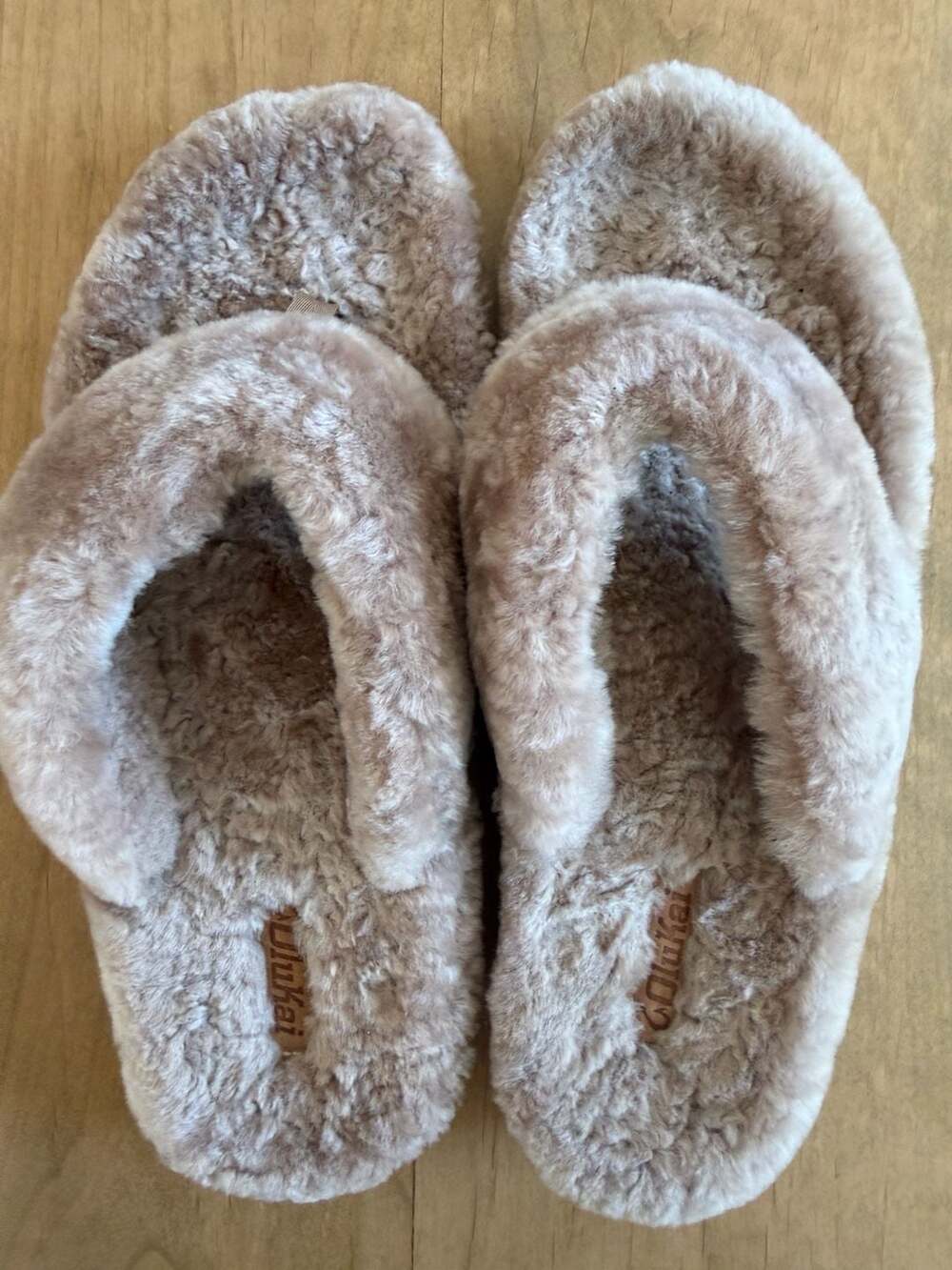 OluKai Kipe'a Heu Women's Shearling Flip Flop Slippers Size US 9 - Picture 2 of 7